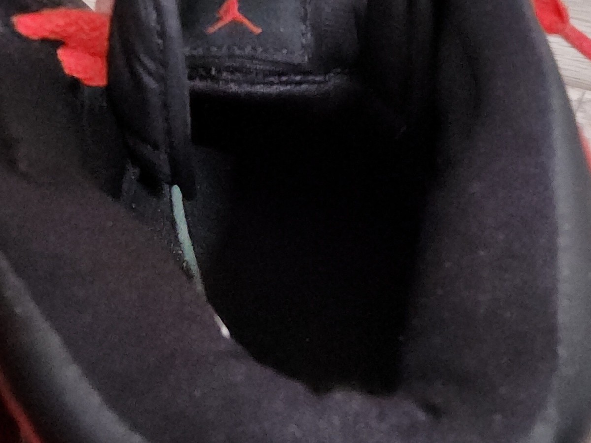 Nike Air Jordan 1 Retro Mid Old Love 136085-102 Size 9 Rare Nike Air Jordan 1 Retro Mid Old Love 136085-102 Size 9 Rare