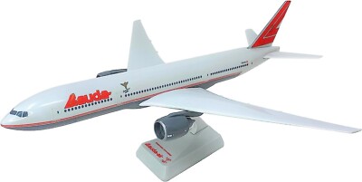 Flight Miniatures Lauda Air Boeing 777-200 OE-LPA Desk Top 1/200 Model Airplane