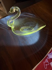 Uranium Swan Car Glass