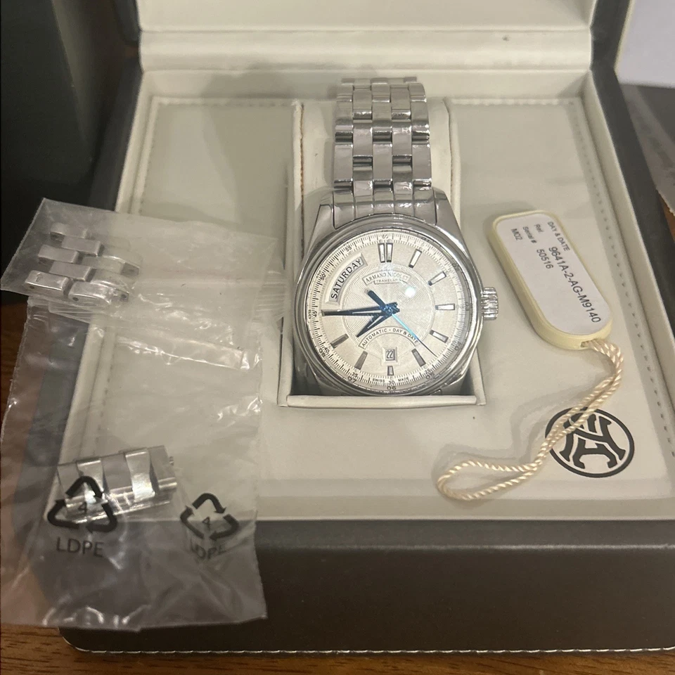 Автоматические белые часы Armand Nicolet M02 день дата нержавеющая сталь 9641A-2-AG-M9140 - Изображение 2 из 4