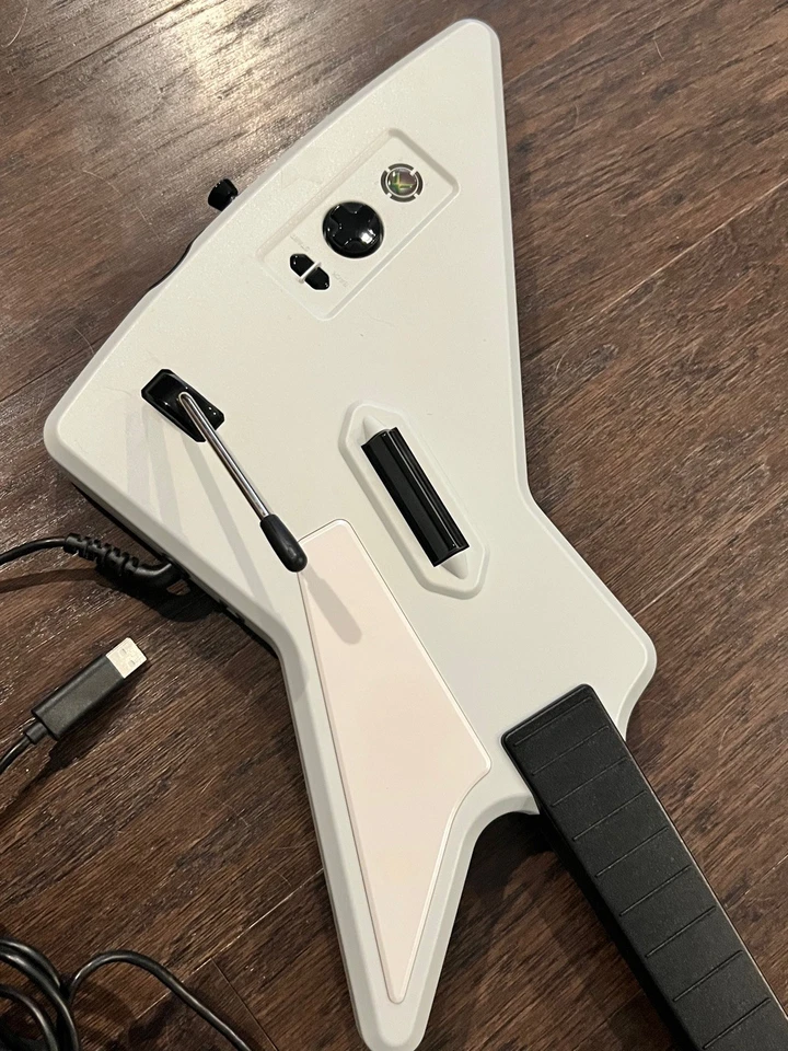Controlador con cable Guitar Hero Xbox 360 X-Plorer Xplorer 95065 RedOctane  Foto 2 de 4