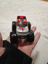 2002 Hot Wheels Monster Jam MADUSA small hubs - Metal Base - 1:64 Monster Truck