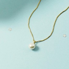 Natural White Pearl Pendant Necklace Simple Short Round Bead Chain Jewelry Woman