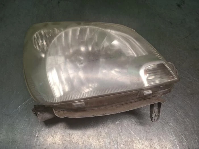 Hauptscheinwerfer rechts Daihatsu Cuore VI L251 10051731 P23762393 - Bild 2 von 3