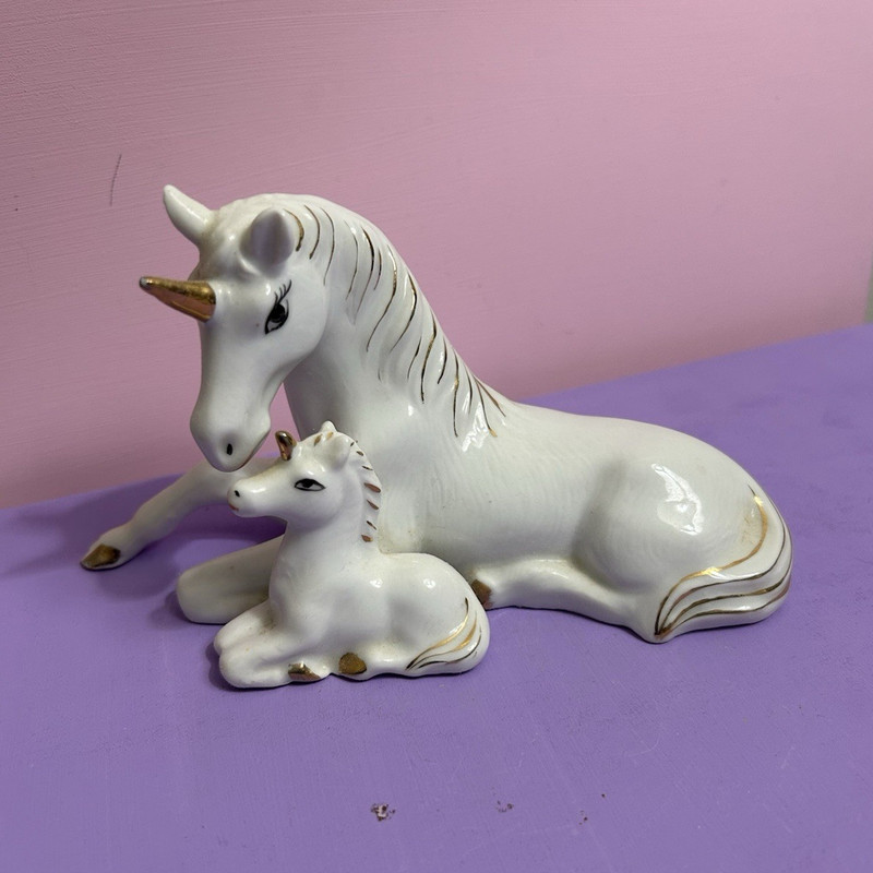 White Unicorn Mare & Foal Figurine Ceramic 4x6”