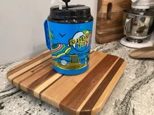 Betras USA Vintage 52 oz Giant Travel Mug Summer Fun Blue Flaw