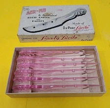 DuPont AER-FLO Lucite Plastic 6" Pink Knives Knife Original Box Retro Vintage 