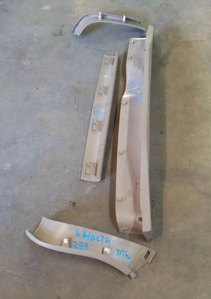 Juego de paneles interiores de escotilla superior trasera bronceada | Se adapta a Ford Excursion 2000-2005 Foto 3 de 4