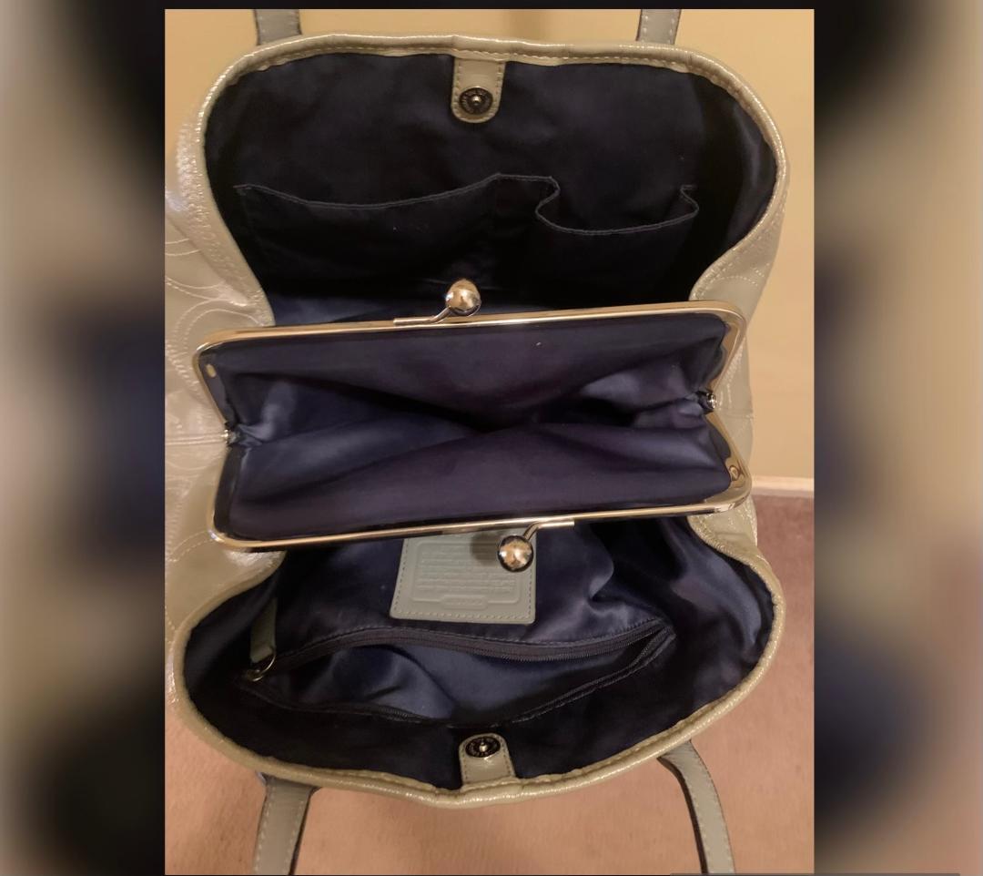 Coach #F1182-F15658 Authentic Kiss Lock Olive Green Shoulder Bag