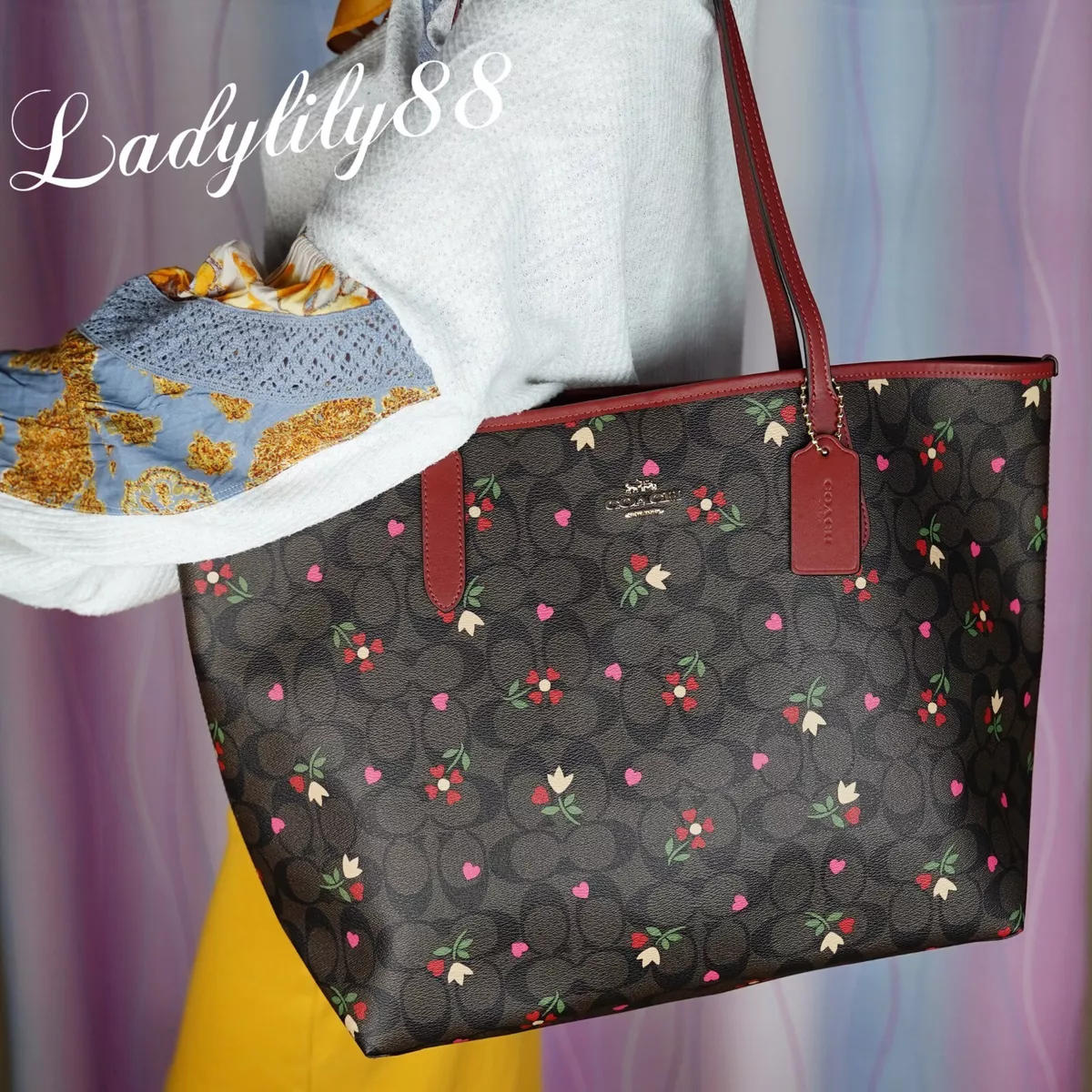 NWT Coach C7616 City Tote In Signature Canvas With Heart Petal Print Brown  Multi