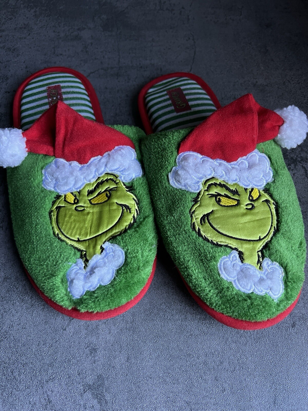APL Dr. Seuss How The Grinch Stole Pantofole natalizie per le vacanze taglia media 9 10