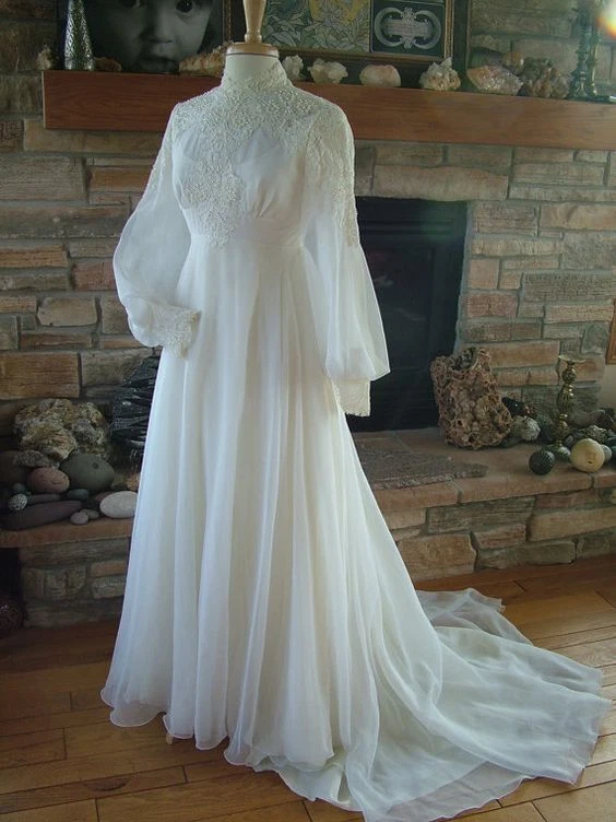 Vintage Chiffon Wedding Dresses High Neck Long Sleeves 1950s White Bridal Gowns - Image 3 of 4