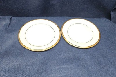 2003 Lenox Fine China Dimension II ''Eternal White'' Set/2 Bread Plates EUC USA 