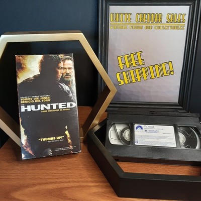 The Hunted - VHS Movie - Benicio Del Toro - Free Shipping! Buy 2 Get 1 Free!!!