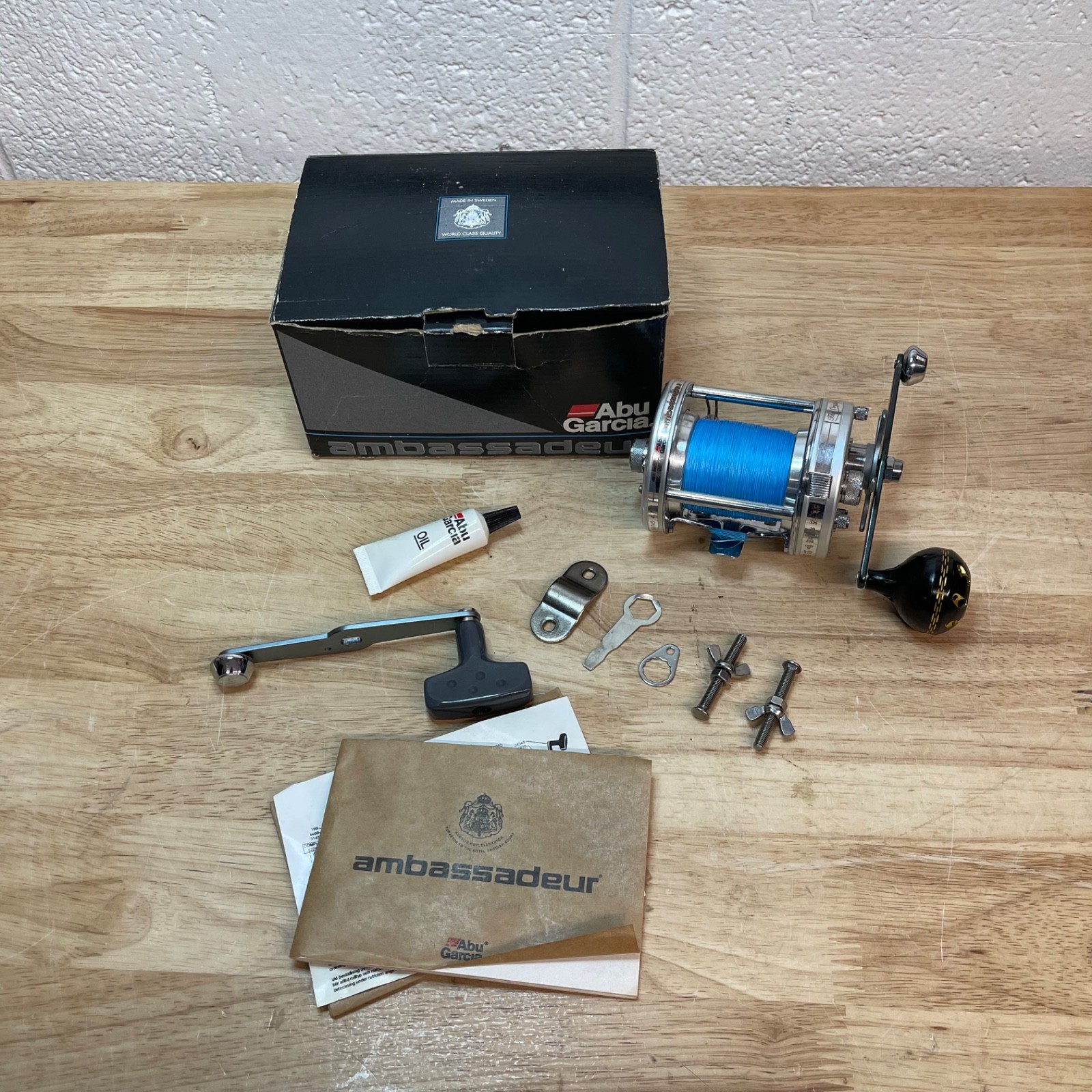Abu Garcia Ambassadeur 7000c3  Levelwind Reel In Original Bo