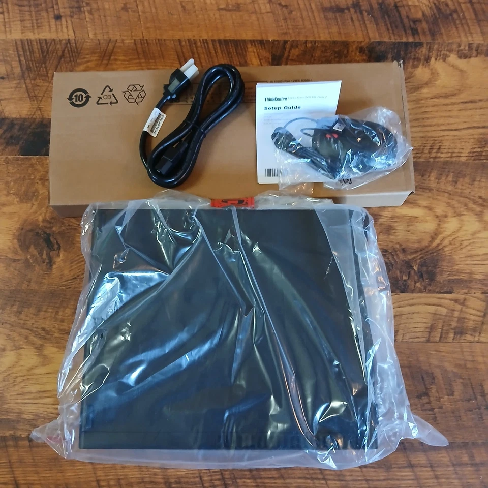 Lenovo ThinkCentre M75s Gen 2 8Gb RAM Ryzen 3 Pro 4350 Radeon Graphics 3.80 GHz - Image 2 of 4