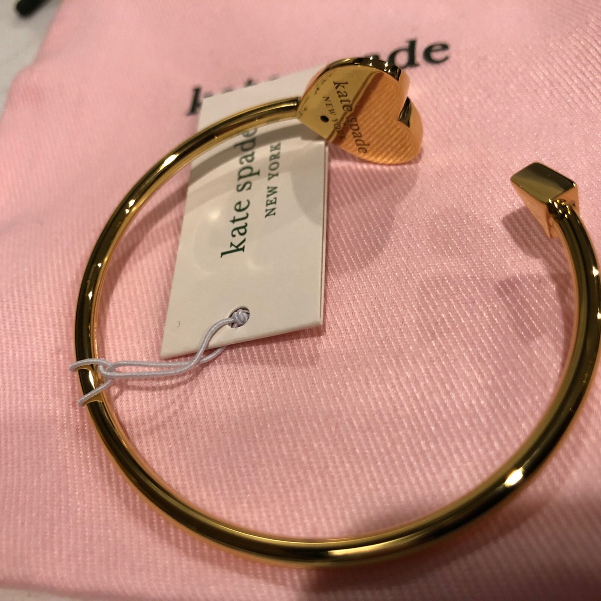 Kate Spade 【おしゃれ感高め☆】Goldtone Cuff ブレスレット Kate Spade 【おしゃれ感高め☆】Goldtone Cuff ブレスレット