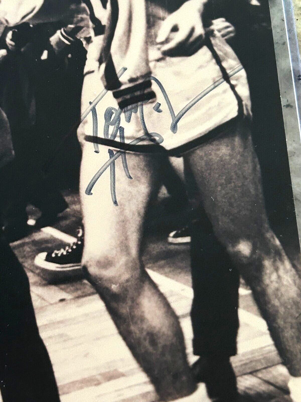 Tommy Heinsohn Autographed Photo JSA Certified (CC83955)
