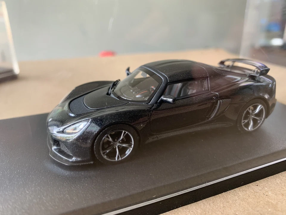 VERY RARE LOTUS EXIGE S CAR MODEL 1/43 BY LOOKSMART - Image 2 of 4