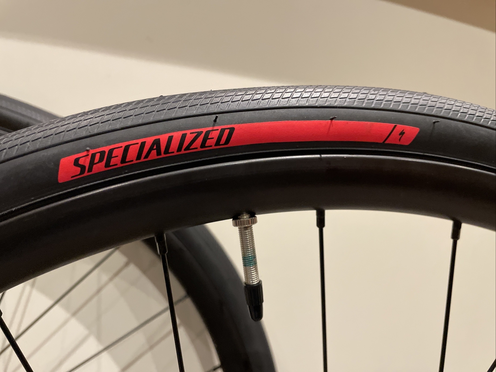 Specialized Axis Sport 700c Disc Wheelset Tubeless Ready Shimano 160 Rotors eBay