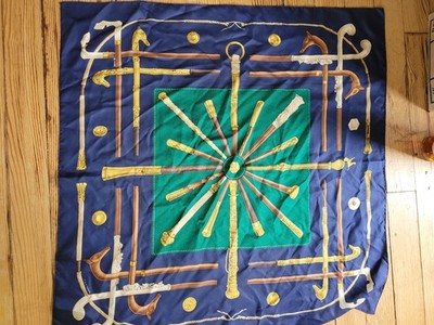 Hermès Carré Schal Schal Seide blau grün gold weiß Reiter 90cm