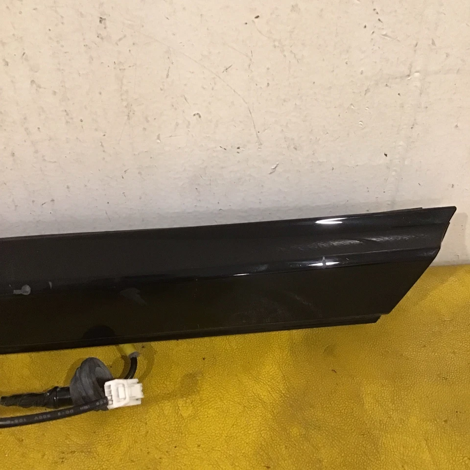 Infiniti QX60 2022-2024 puerta levadiza trasera acabado moldura con cámara 908166SA0B OEM Foto 4 de 4