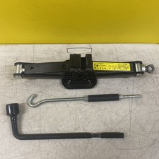 2008-2014 HYUNDAI / KIA I20 / CEED TOOLKIT CAR JACK HANDLE AND WHEEL BRACE