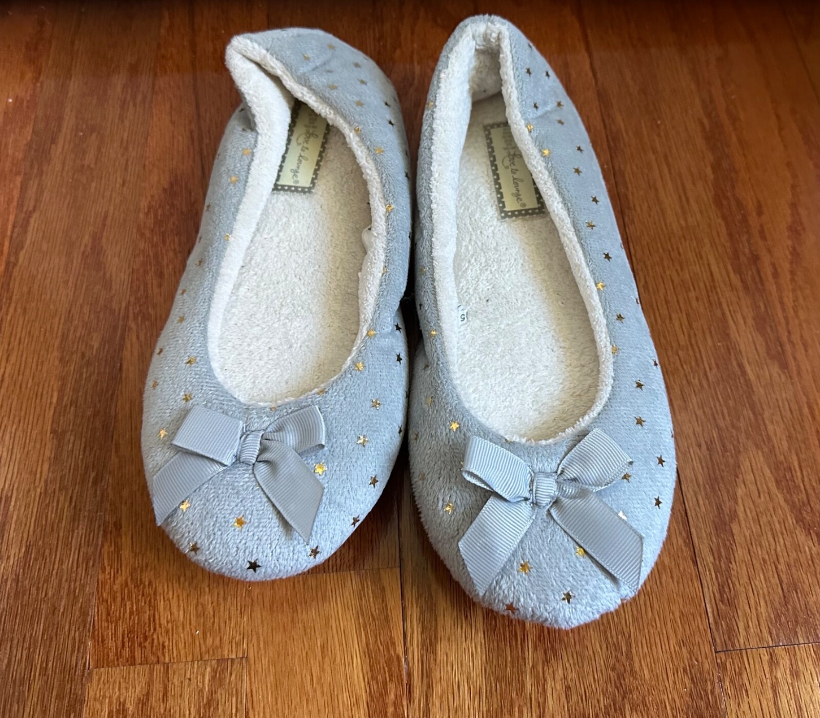 PANTOFOLA D’ORO Love to Lounge Mary Jane pantofole grigie da donna USA taglia 7 8 con stelle dorate usate in ottime condizioni