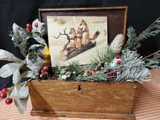VINTAGE VICTORIAN PRIMITIVE STYLE CHRISTMAS WINTER FOXES ON SLEDDING LOG SIGN 