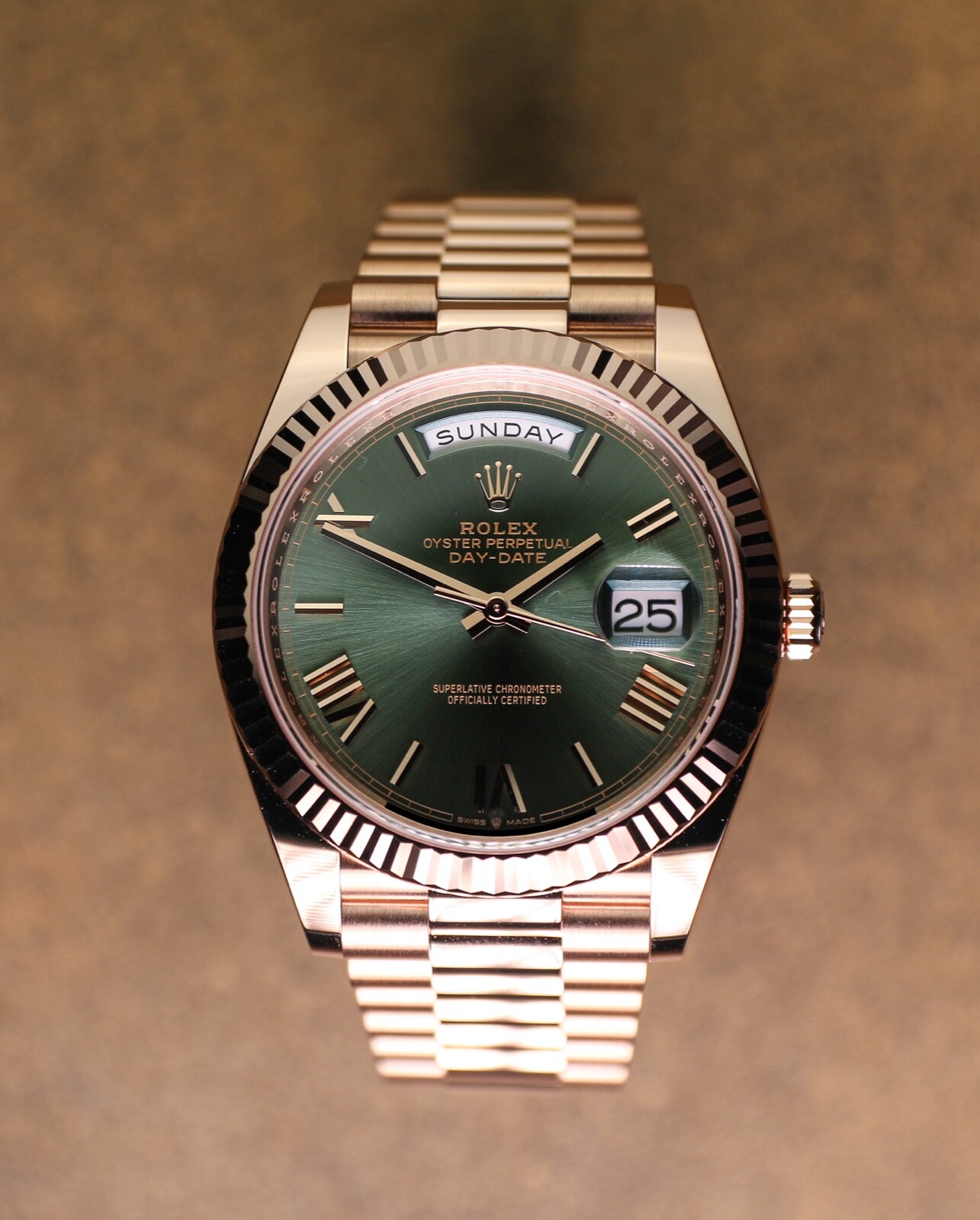 Rolex Everose Day-Date Olive Dial 228235 2022 image 2