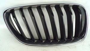 BMW 2er F22 F23 Niere Ziergitter Kühlergrill rechts 5113 7295522 7295524