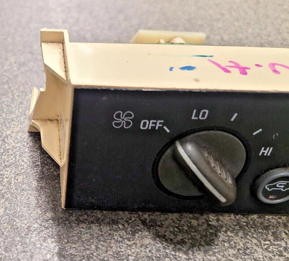 Camión Chevy 1996 2000 calefacción aire acondicionado control de clima suburbano 1500 2500 Tahoe Yukon Foto 2 de 4