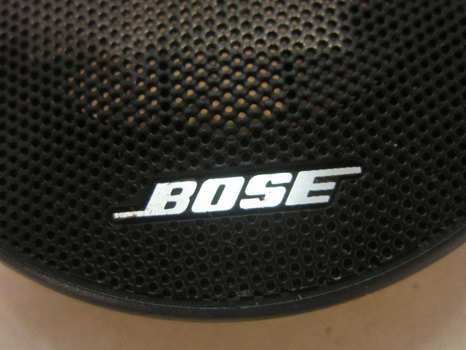 Maserati Quattroporte 03-05 - Bose Dash Tweeter Speaker Grille Cover 66551500