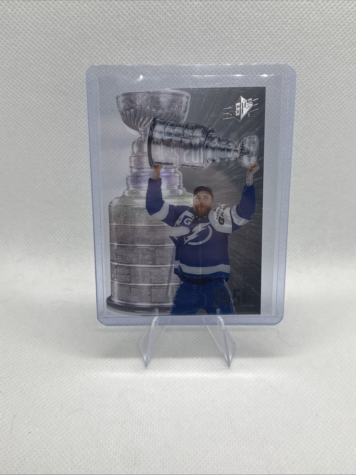 Victor Hedman #SC-6 34.5 lbs. 2025-26 SPx Hockey