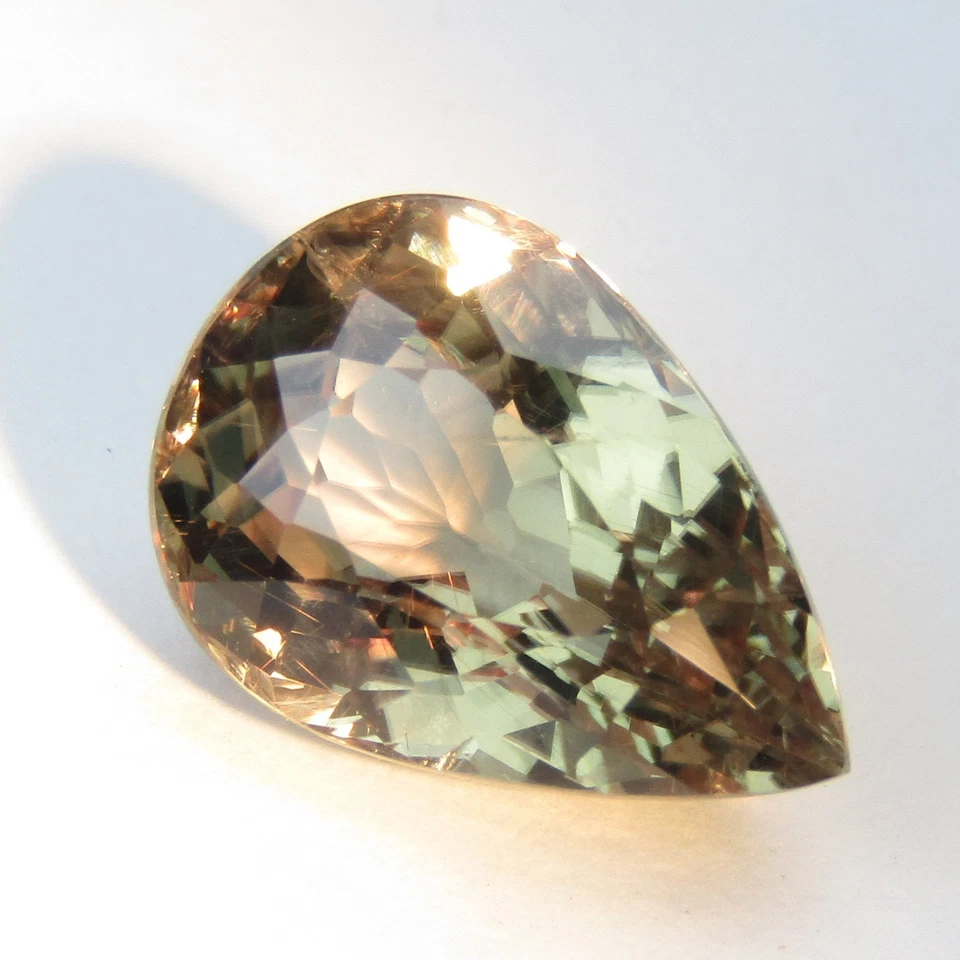 4,47 карата великолепная натуральная индейка диаспор с изменением цвета 12,4 x 8,6 мм грушевидная форма - Изображение 4 из 4