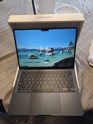 M4 MacBook Air JIS 16GB 256GB シルバー 美品 Apple MacBook Air M4 - 16GB RAM / 256GB SSD - Blue - W/warranty