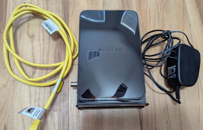NETGEAR CM500 Cable Modem w/ Adapter and Cable