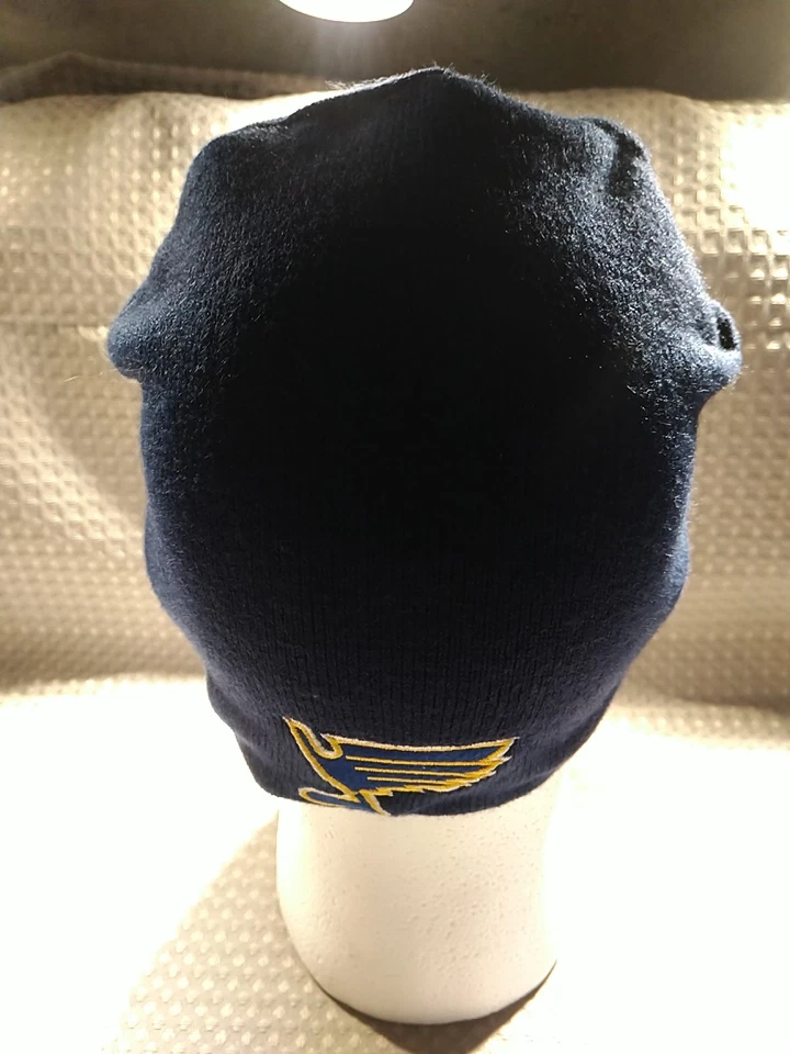 Men's St. Louis Blues NHL Beanie Reebok Blue Logo - Image 2 of 4