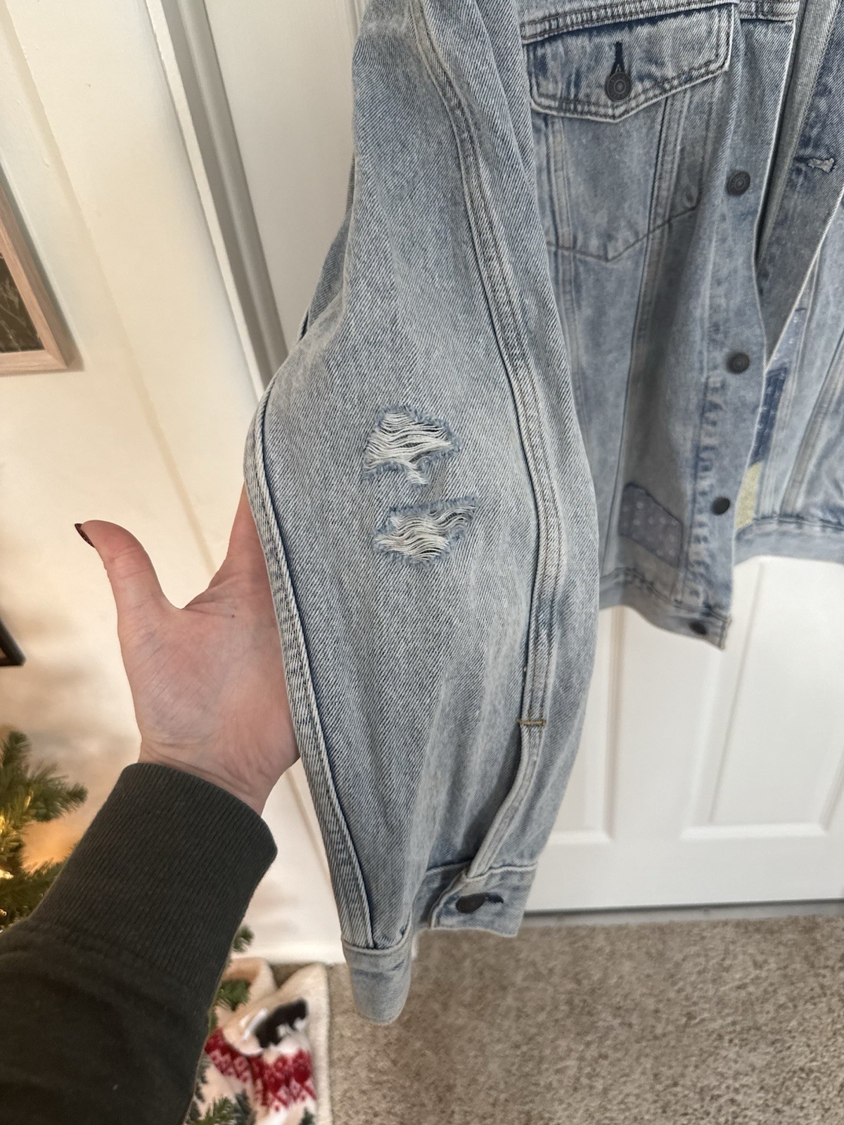 Oversized Men’s Levi’s Patchwork Denim Trucker Ja… - image 9