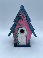 1995 Handmade and Painted Rustic Cottage Design Birdhouse Pink & Blue 7"