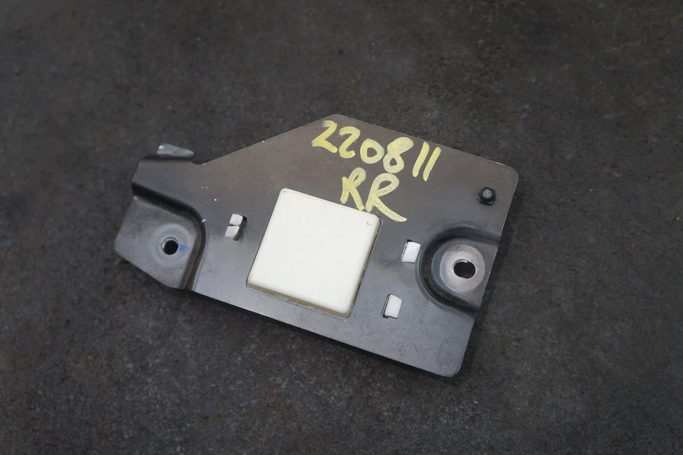 Satellite Antenna SDARS Aerial Module 971035507 OEM Porsche Panamera 971 2018 - Image 2 of 3