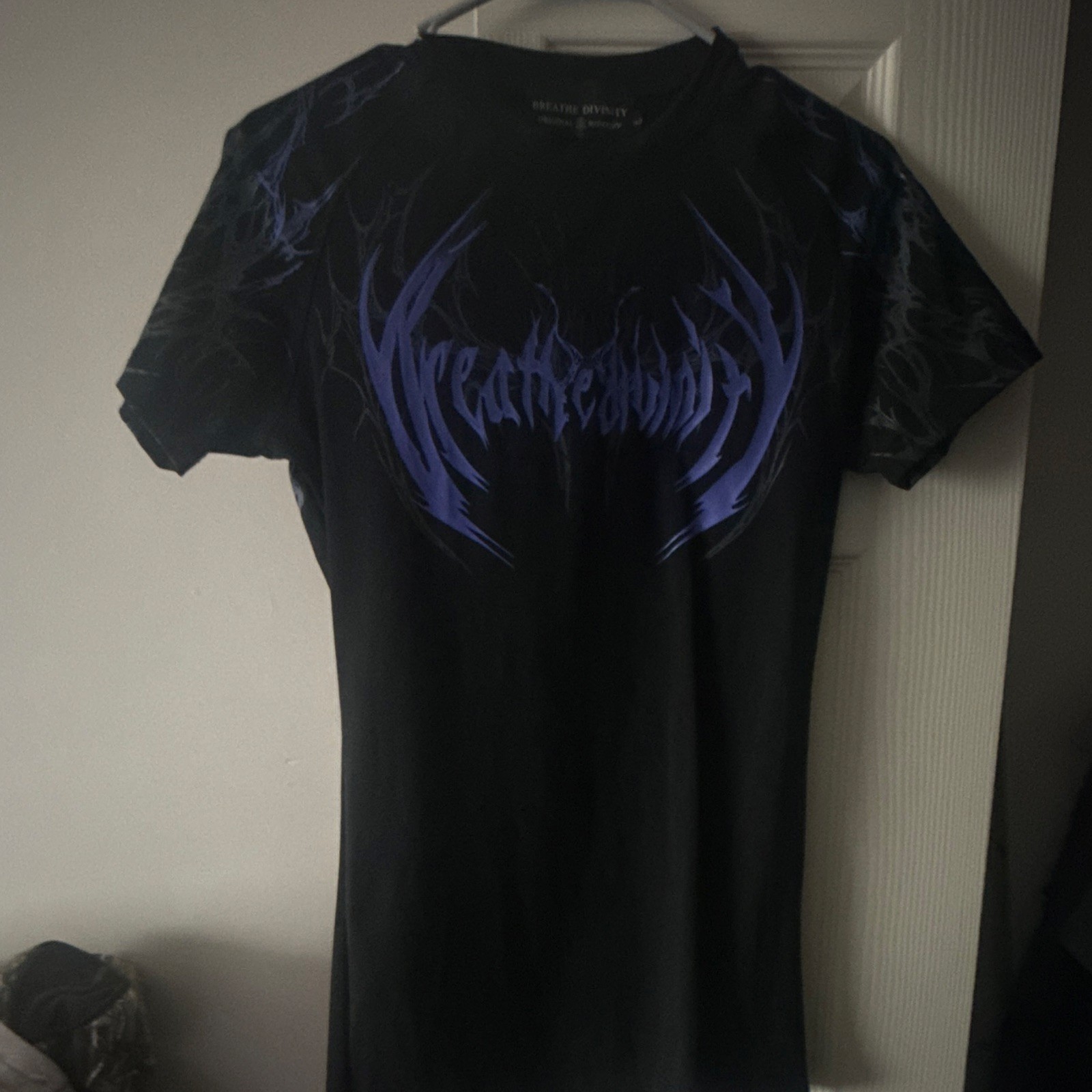 Breathedivinity Compression shirt size LARGE