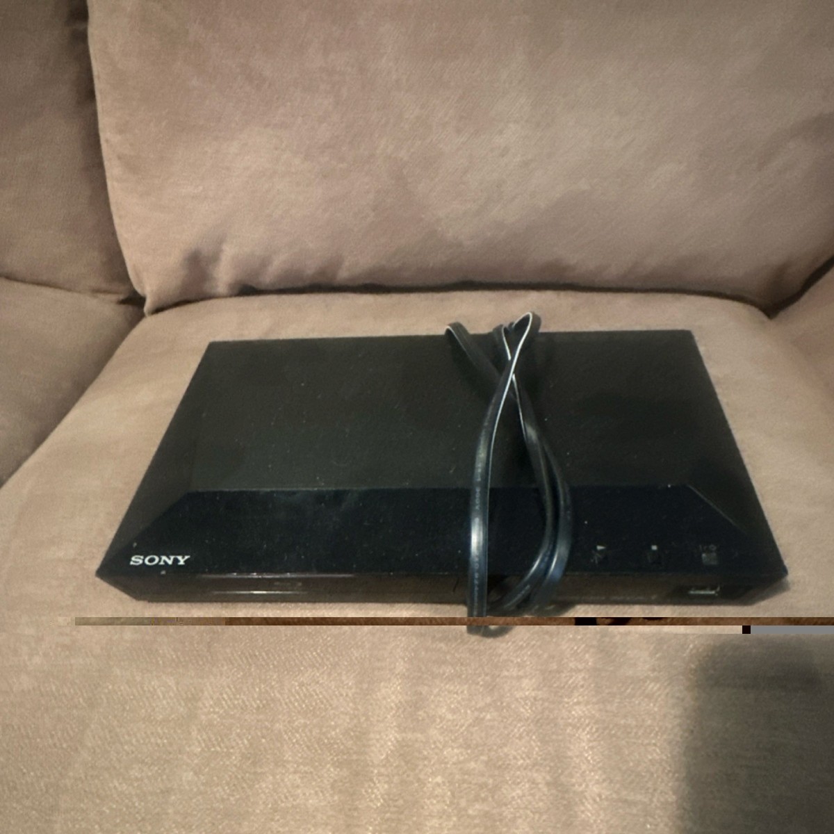 Sony BDP-S1100 Blu-ray Player Black Plays Blu-ray & DVD Disc Model