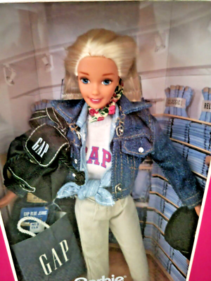 BARBIE 