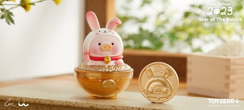 Toyzeroplus LuLu Pig - Year of the Rabbit Golden Sofubi Vinyl Limited Edition - Bild 5 von 10