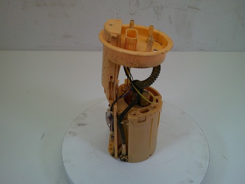 VOLKSWAGEN CADDY FUEL SENDER UNIT + PUMP (DIESEL) 2010-2015 2K0919050A - Picture 4 of 10