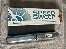 Milwaukee Dustless Medium Brush Speed Sweep 18" Floor Brush / Broom Head 