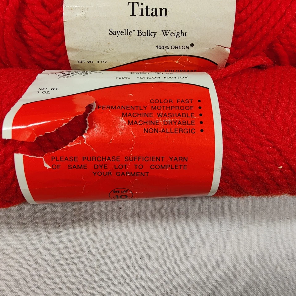 Vintage Lot of 4 Mary Maxim Titan 3 ply Yarn 3oz Skeins Acrylic 19255 Red - Image 4 of 4