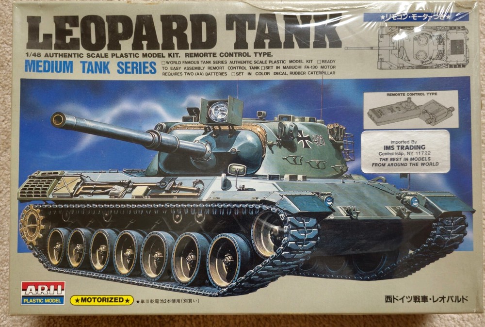 ARII #AR898-800 Motorized Remote control type Leopard Tank 1:48 Scale 004