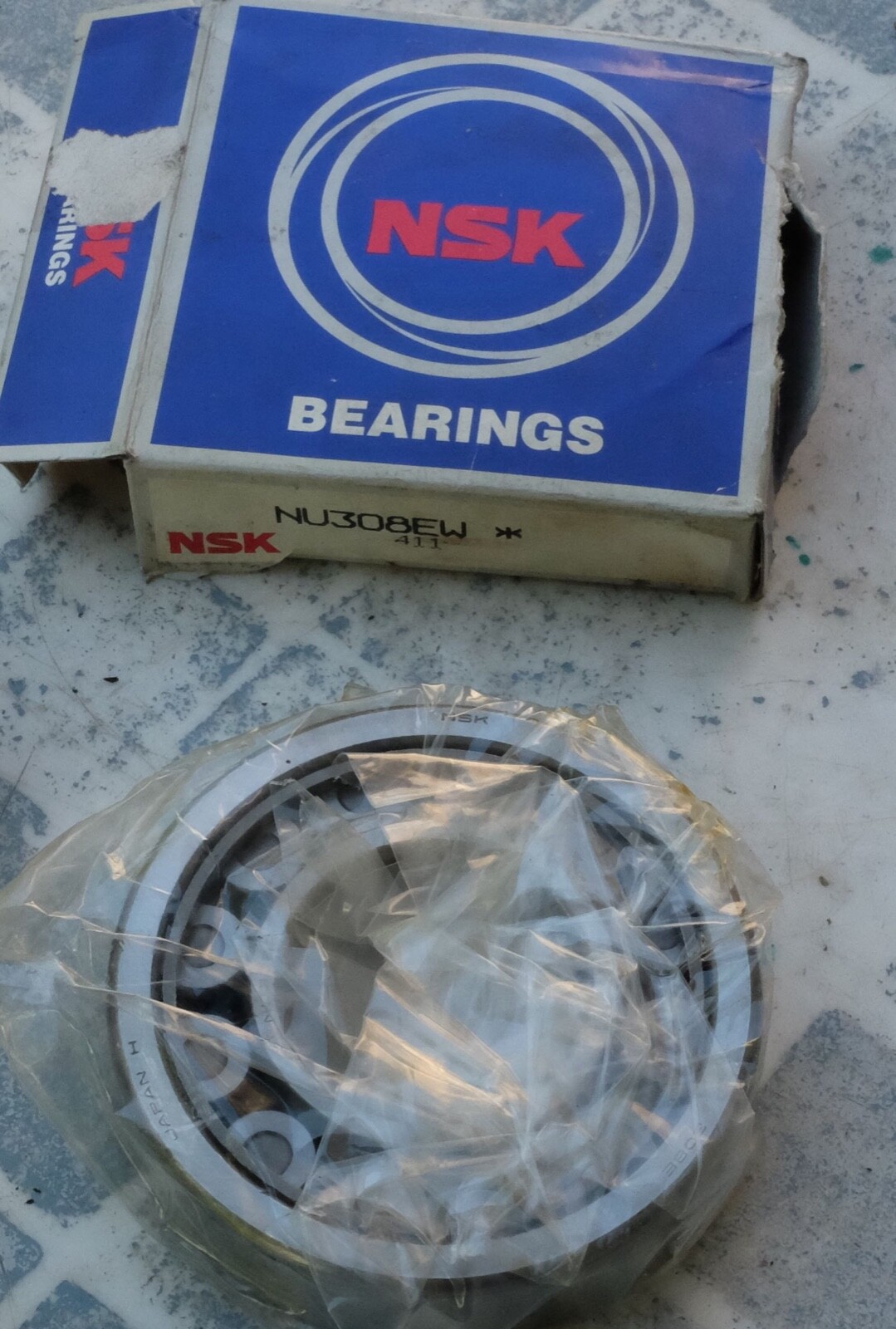 Roulement NSK NU308EW contre les vibrations mécaniques des arbres rotatifs